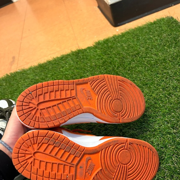 High dunks - Picture 2 of 5